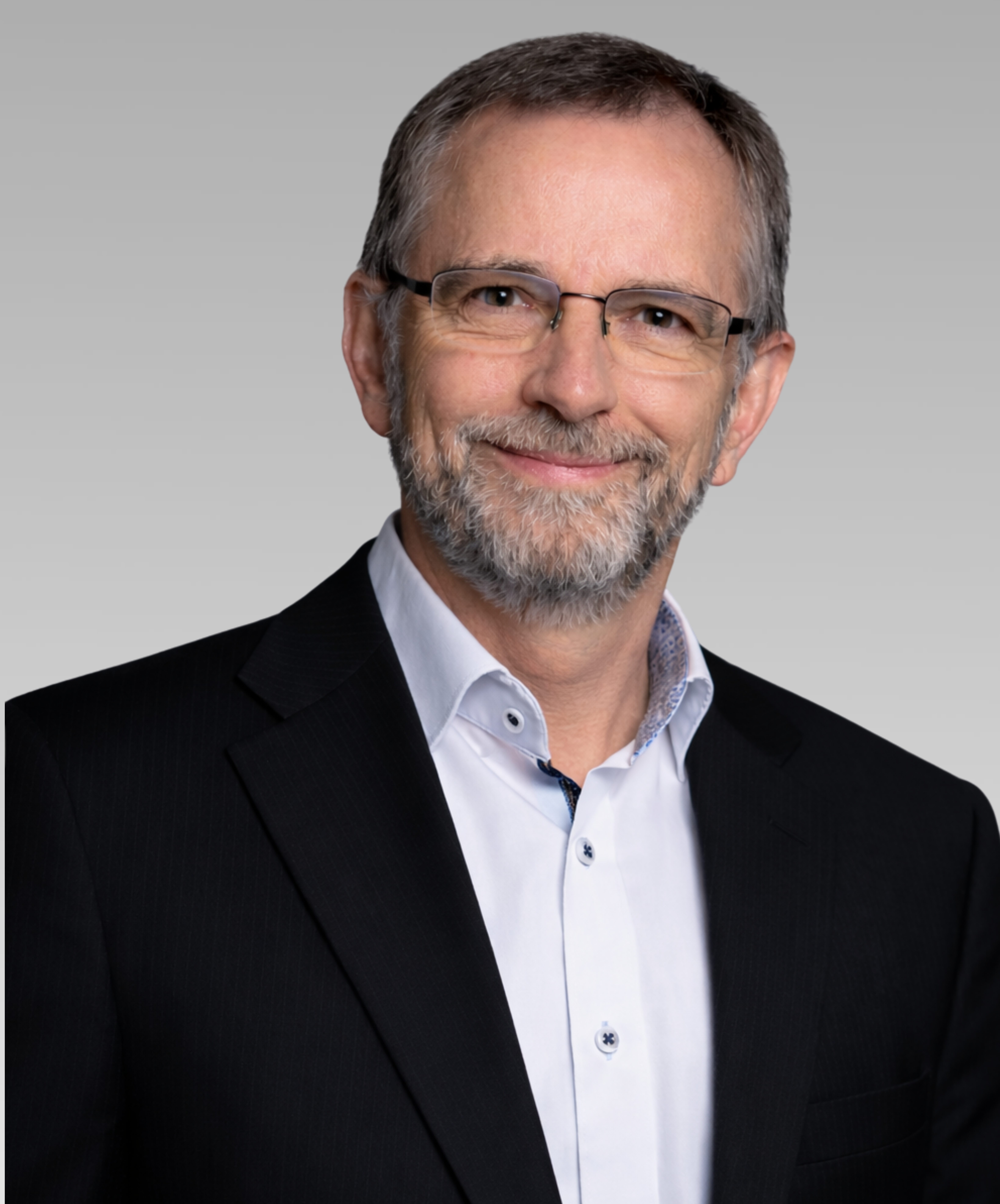 Headshot of Hermann Luebbert, Ph.D., Chief Executive Officer and Chairman at Biofrontera Inc.