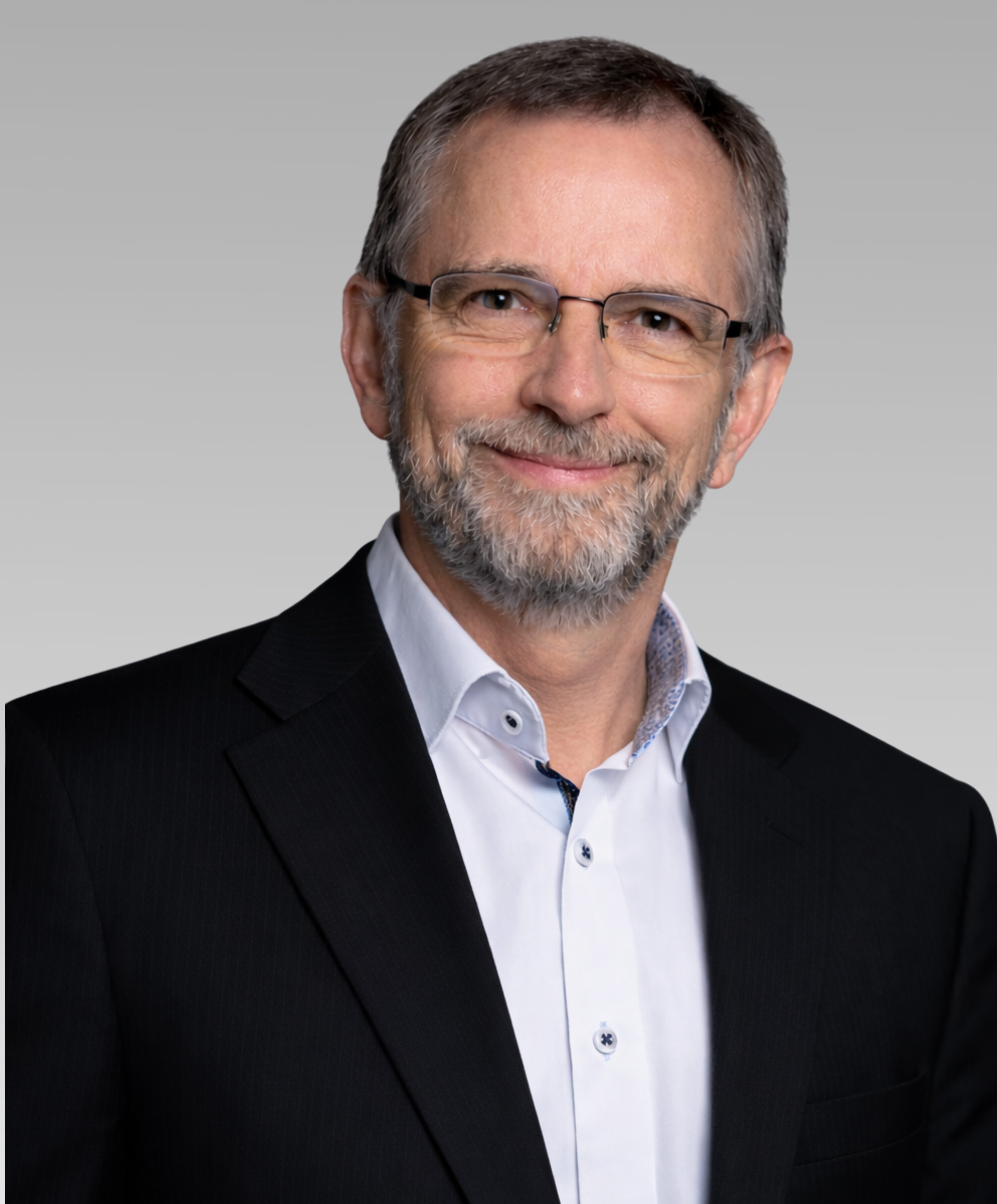 Headshot of Hermann Luebbert, Ph.D., Chief Executive Officer and Chairman at Biofrontera Inc.
